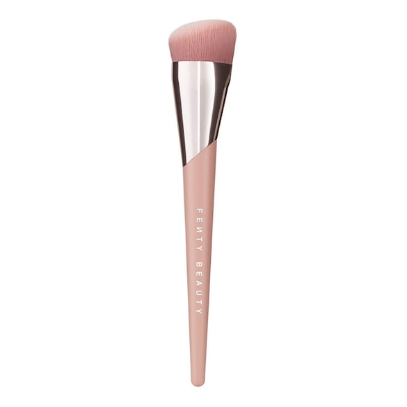 Fenty Beauty Precision Foundation Brush 145 - Brocha de maquillaje
