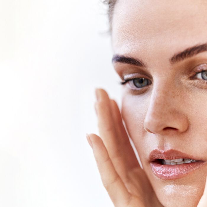 Fresh Rose Instant Hydration Mist - Bruma De Hidratación Intensa Y Fijadora De Rosa