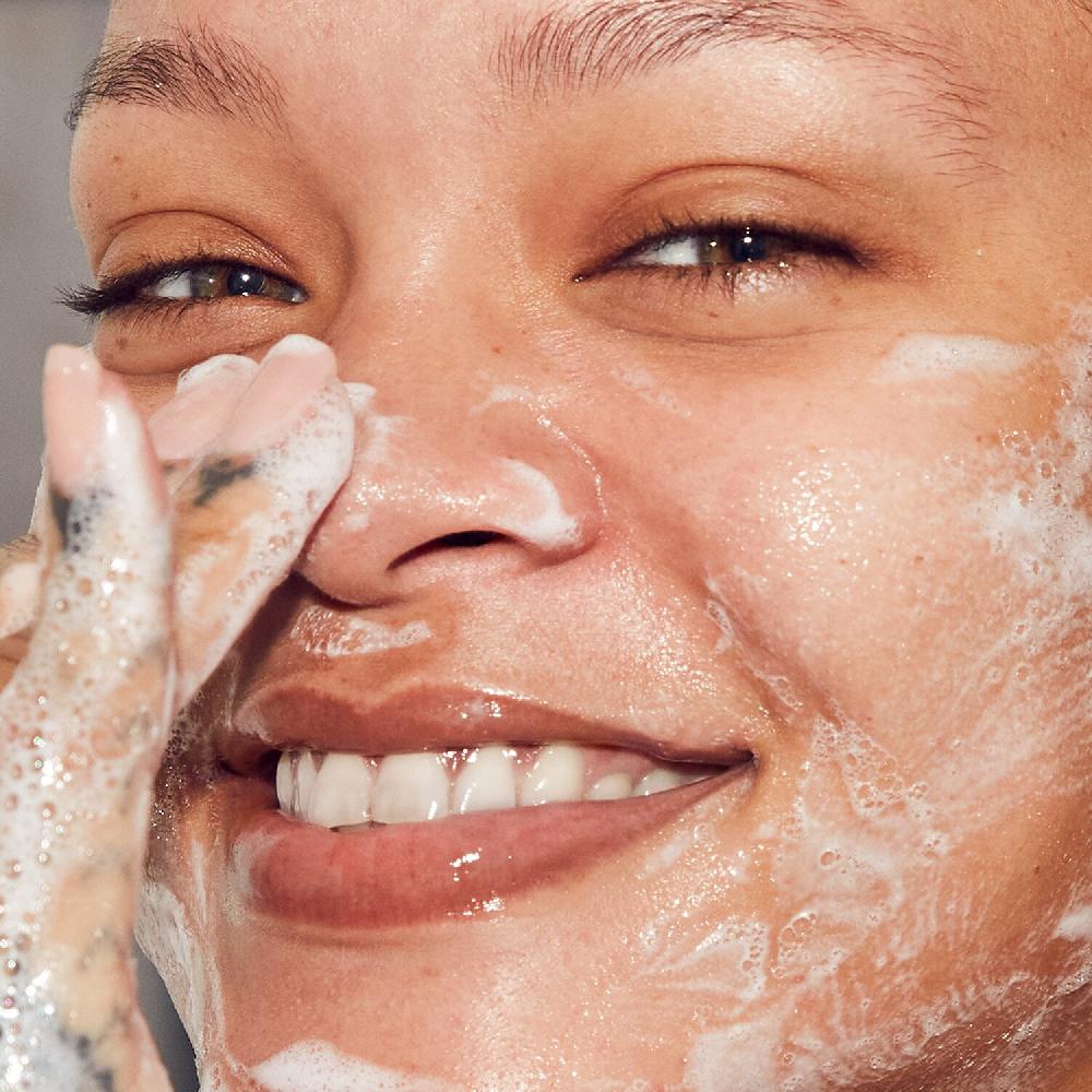 Fenty Skin Total Cleans'r - Limpiador Facial -desmaquillante