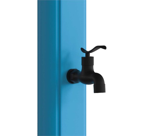 Conforama Ducha Azul Con Calefacción Solar Modelo Rio. Estructura Curva De Polietileno HD Ideal Para Jardín Piscina Y Actividades Al Aire Libre. Altura 226 Cm Ducha Redonda Diámetro 15 Cm Depósito 22 Litros Con Lavapiés Acc