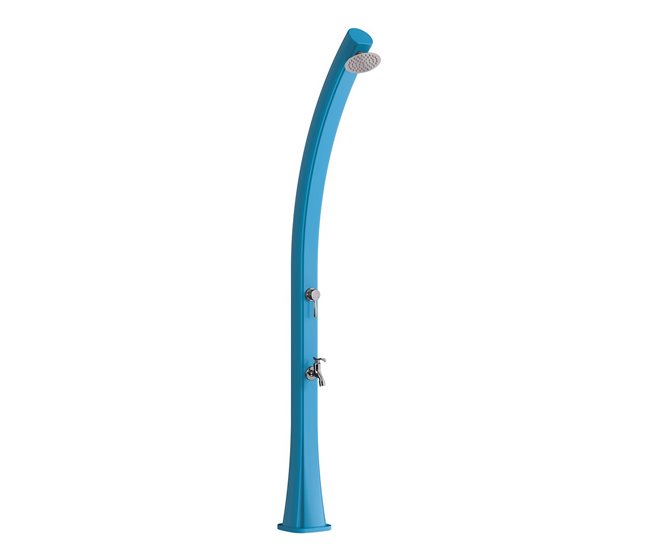 Conforama Ducha azul con calefacción solar modelo Rio. Estructura curva de polietileno HD ideal para jardín piscina y actividades al aire libre. Altura 226 cm Ducha redonda diámetro 15 cm Depósito 22 litros con lavapiés Acc