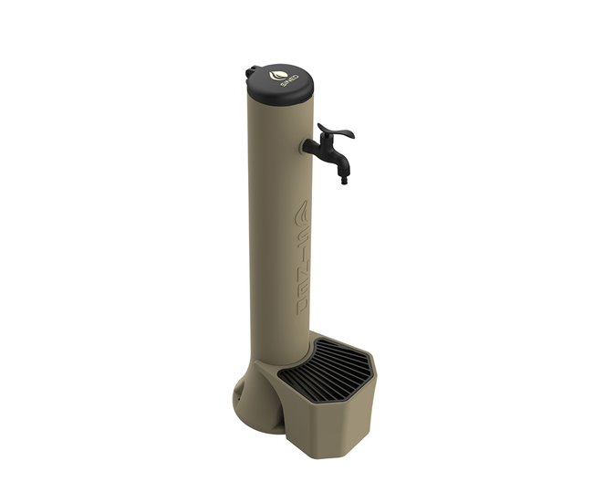 Conforama Fuente y cubo de exterior de tórtola con 5 litros de capacidad recogedor de hojas de aluminio Doble conexión de agua en el lateral y en el fondo Fabricado en polietileno de alta resistencia Grifo de aleación metáli