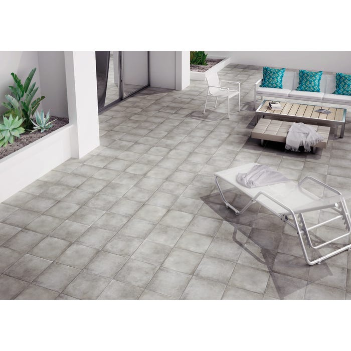 Bricomart BALDOSA EXTERIOR PORCELÁNICO 33.3X33.3CM GREDOS GRIS ANTIDESLIZANTE