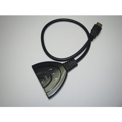 Bricomart ADAPTADOR HDMI 3E/1S MACHO CON CABLE