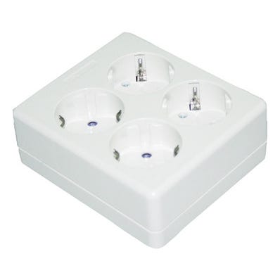 Bricomart BASE MULTIPLE CUADRADA 4 TOMAS SIN CABLE