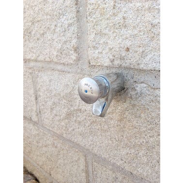 Bricomart GRIFO DE LAVABO TEMPORIZADO MURAL