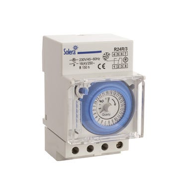 Bricomart INTERRUPTOR HORARIO CON RESERVA 3 MODULOS SOLERA