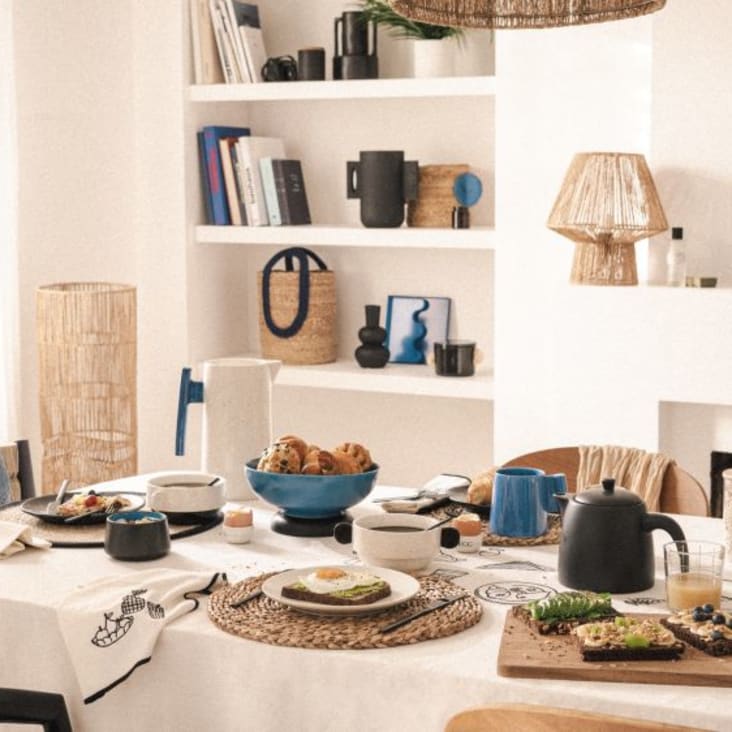 Maisons Du Monde BRUNCH - Huevera De Porcelana Blanca (x6) Y Platillos De Bambú