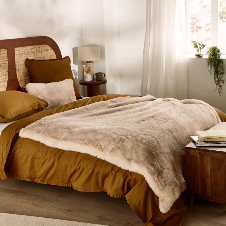 Maisons Du Monde ERIKA - Colcha De Pelo Sintético Color Beige Y Marrón 150 X 180