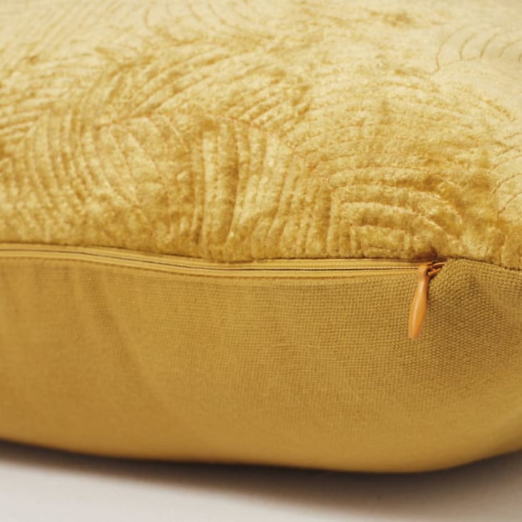 Maisons Du Monde JOSETTE - Cojín De Terciopelo De Piqué Con Motivos Decorativos En Mostaza 45x45
