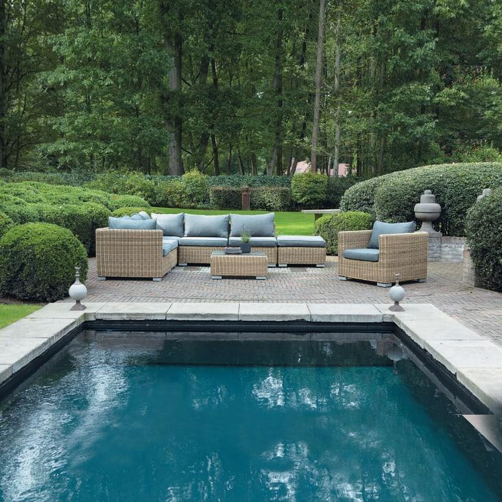 Maisons Du Monde St Raphaël - Mesa Baja De Jardín De Vidrio Templado Y Resina Trenzada Reciclada