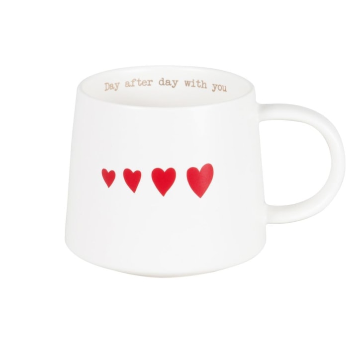 Maisons du Monde VALENTINE - Lote de 2 - Taza de gres blanco con motivos de corazones rojos