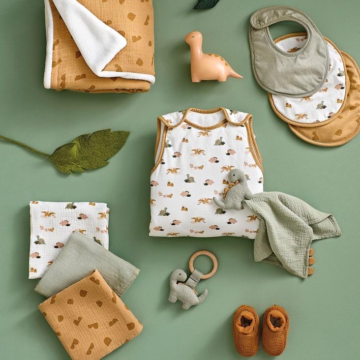 Maisons Du Monde YUMA - Mantita De Apego De Dinosaurio En Gasa De Algodón Orgánico Verde Caqui