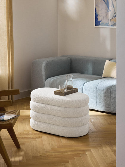 Westwing Banco Pequeño Tapizado En Tejido Bouclé Con Espacio De Almacenamiento Alto