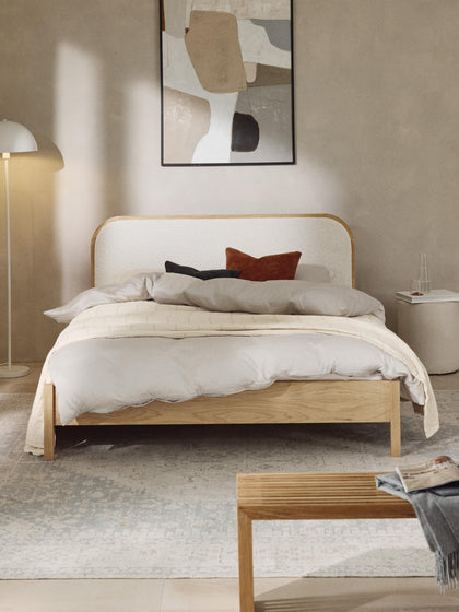 Westwing Cama De Madera Con Cabecero En Tejido Bouclé Jones