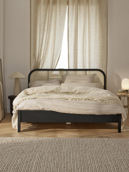 Westwing Cama De Madera Con Cabecero En Tejido Vienés Jones