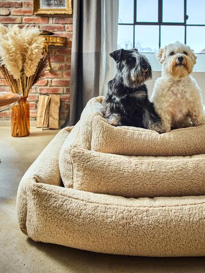 Westwing Cama Para Mascotas En Tejido Bouclé Teddy Tamaños Diferentes