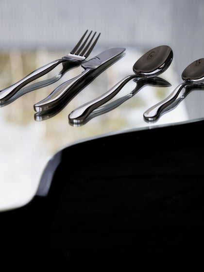 Westwing Cubertería Satinada Martillada Waverly 4 Comensales (16 pzas.)