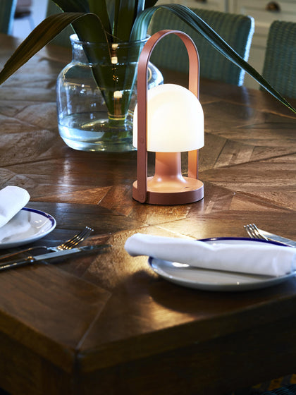 Westwing Lámpara De Mesa LED Con Pantalla Ajustable Regulable FollowMe Pórtatil