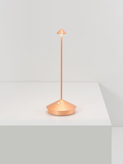 Westwing Lámpara De Mesa LED Móvil Pequeña Pina Regulable
