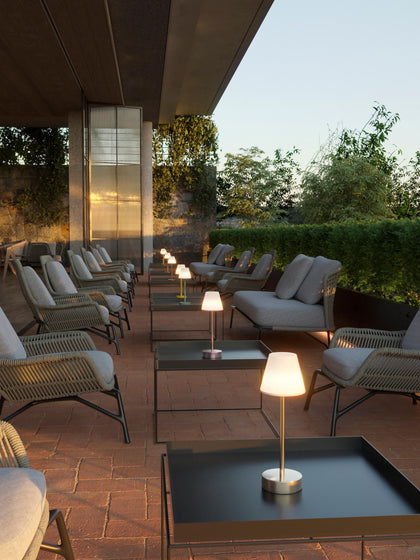 Westwing Lámpara De Mesa LED Para Exterior Regulable Y Táctil Lola Portátil