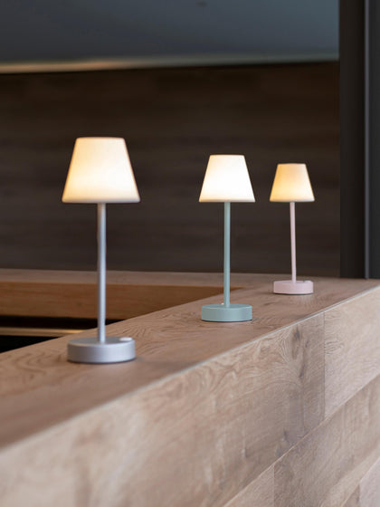 Westwing Lámpara De Mesa LED Para Exterior Regulable Y Táctil Lola Portátil