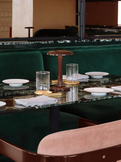 Westwing Lámpara De Mesa LED Pequeña Regulable Gustave Portátil
