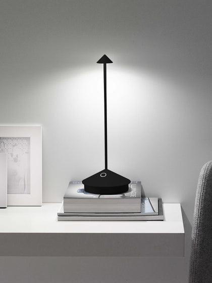 Westwing Lámpara De Mesa LED Regulable Pequeña Pina Pro Portátil
