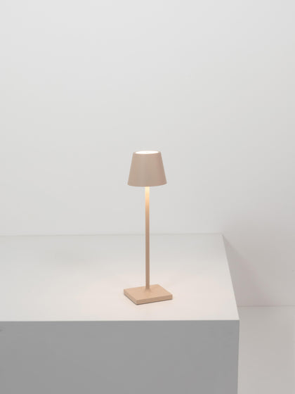 Westwing Lámpara De Mesa LED Regulable Poldina Portátil