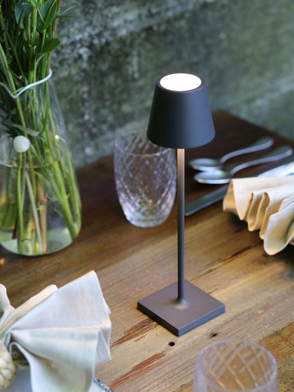 Westwing Lámpara De Mesa LED Regulable Poldina Portátil