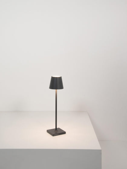 Westwing Lámpara De Mesa LED Regulable Poldina Portátil
