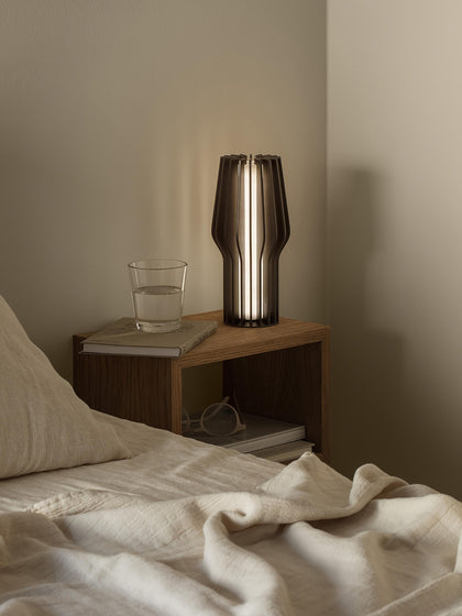 Westwing Lámpara De Mesa Pequeña LED Regulable Radiant Portátil