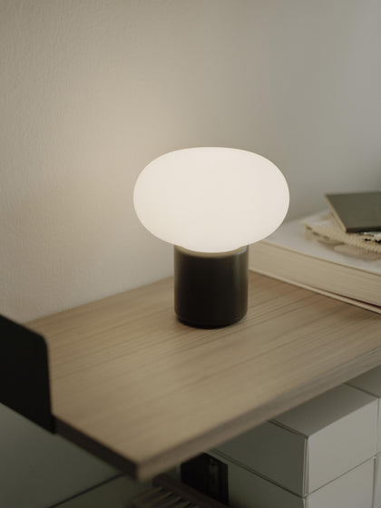 Westwing Lámpara De Mesa Pequeña Regulable Karl-Johan Portátil