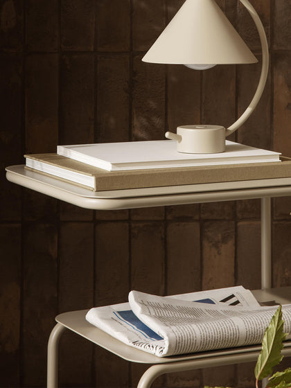 Westwing Mesa Auxiliar Con Estantes Adicionales Level