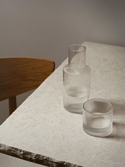 Westwing Set De Jarra De Agua Pequeña Con Vaso De Vidrio Soplado Ripple 2 Pzas