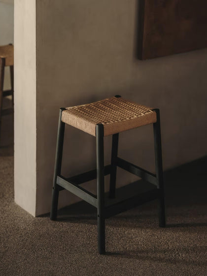 Westwing Taburete Alto De Madera De Roble Con Asiento Trenzado Yalia