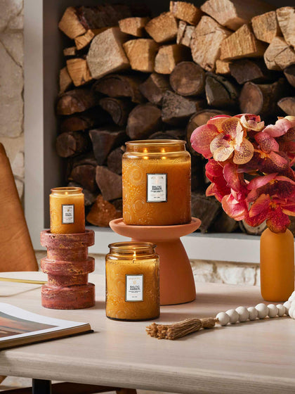 Westwing Vela Perfumada Artesanal De Dos Mechas Japonica Collection (resina De ámbar Sándalo Cedro Y Orquídea De Vainilla)