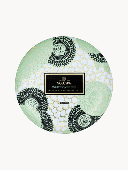 Westwing Vela Perfumada Artesanal De Tres Mechas Japonica Collection (ciprés Bayas De Enebro Hojas De Menta Y Madera)