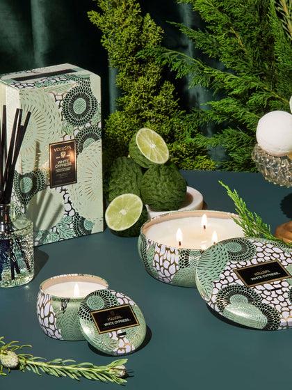 Westwing Vela Perfumada Artesanal Japonica Collection (ciprés Bayas De Enebro Hojas De Menta Y Madera)