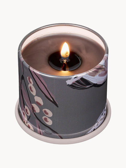 Westwing Vela Perfumada Vanity Tin (madera De Cedro Gamuza & ámbar)