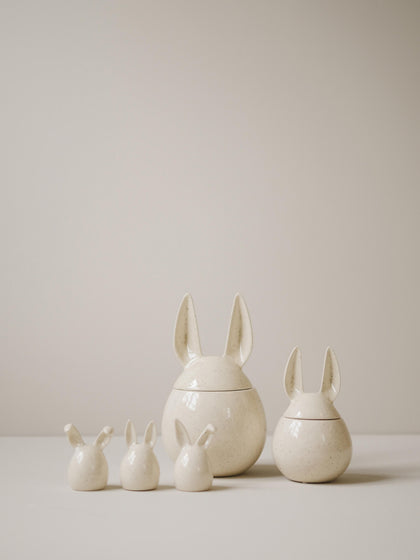 Westwing Bombonera De Pascua Eating Rabbit