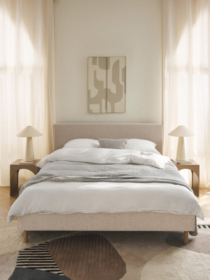 Westwing Cama Tapizada Con Patas De Madera Giulia