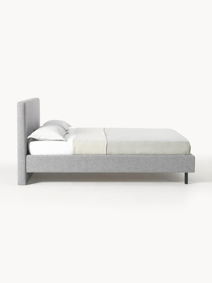 Westwing Cama Tapizada Con Patas De Madera Giulia