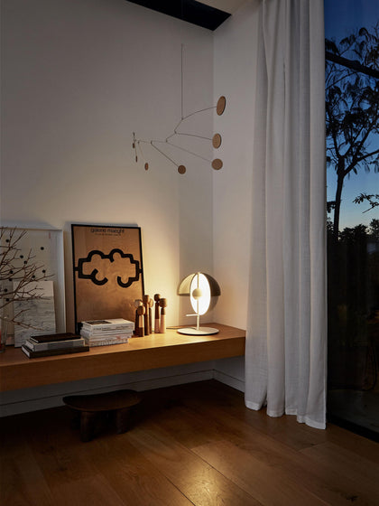 Westwing Lámpara De Mesa LED Regulable Theia