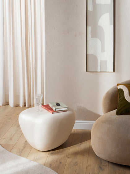 Westwing Mesa Auxiliar Con Forma Orgánica Pietra