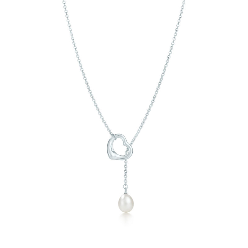 Tiffany & Co. Elsa Peretti® Collar Open Heart Lariat en plata con perlas 9-9 5 mm