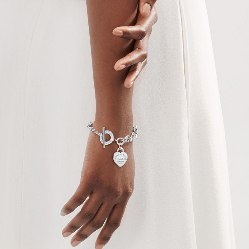 Tiffany & Co. Return To Tiffany™ ​Pulsera Con Insignia De Corazón Y Cierre Tipo Pasador ​ En Plata