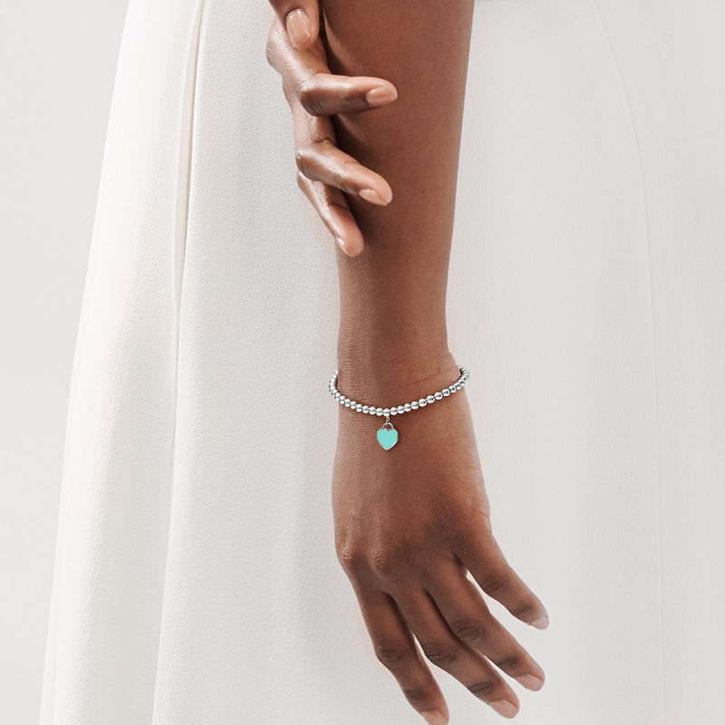 Tiffany & Co. Return To Tiffany™ Pulsera De Cuentas Con Insignia De Corazón En Color Tiffany Blue® En Plata 4 mm