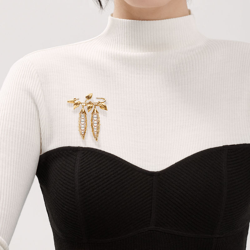 Tiffany & Co. Tiffany & Co. Schlumberger Broche Peapod En Oro Amarillo Con Perlas Cultivadas