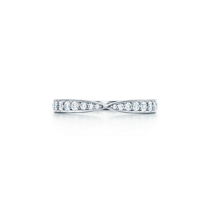 Tiffany & Co. Tiffany Harmony® Alianza en platino con diamantes 1 8 mm
